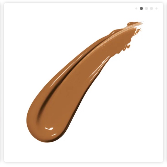New Fenty Beauty by Rihanna
Pro Filt’r Soft Matte Longwear Liquid Foundation - Picture 3 of 7